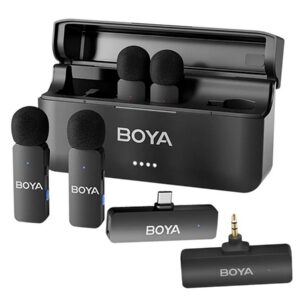 Sistema de micrófono inalámbrico BOYA BY-V4U con 4 transmisores, estuche de carga y receptores USB-C y 3.5mm TRS para grabación profesional