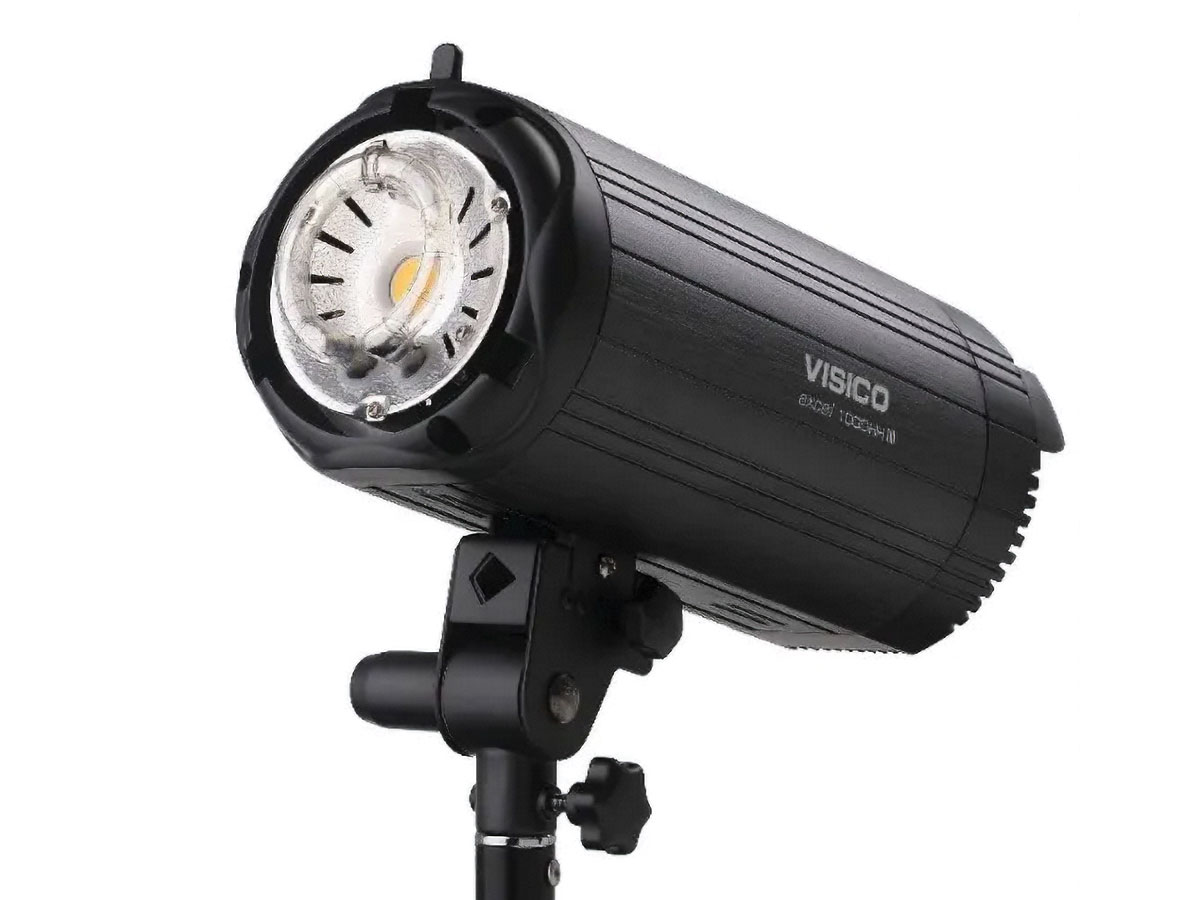 Flash Visico 1000W mostrando frente y dorso con ventilación y controles.