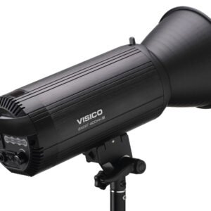 Flash Visico VC-400HH III Plus 400W visto de frente con reflector incluido.